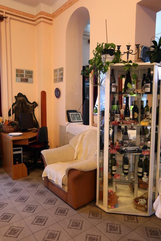 Alabastrom Panzio Es Etterem Bed and Breakfast Bogács Exteriör bild