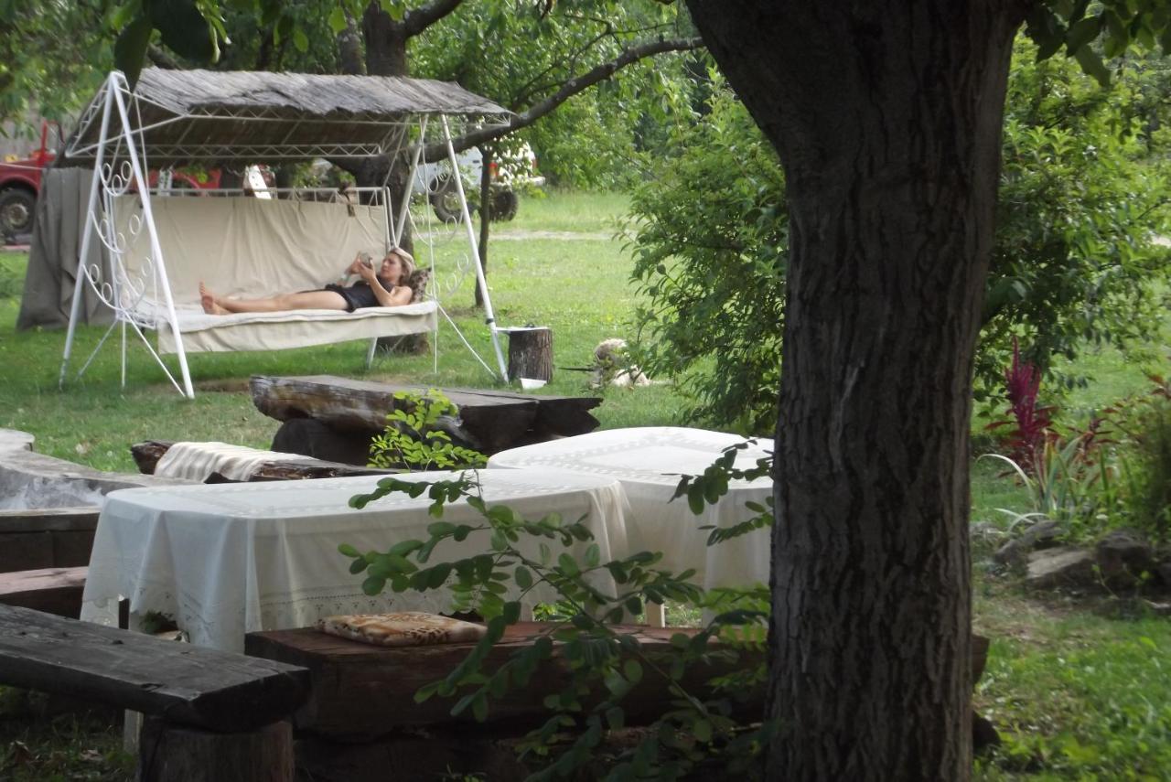 Alabastrom Panzio Es Etterem Bed and Breakfast Bogács Exteriör bild